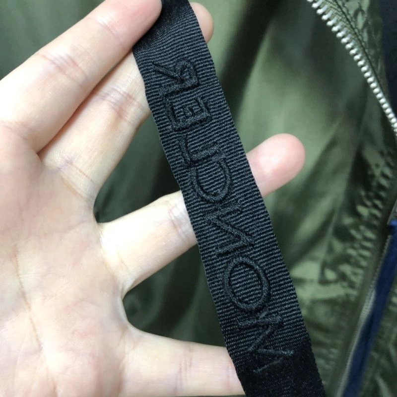 Efficient Moncler Outwear 143532