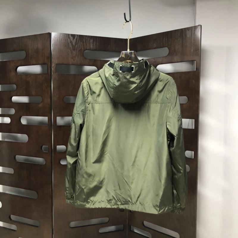 Efficient Moncler Outwear 143532