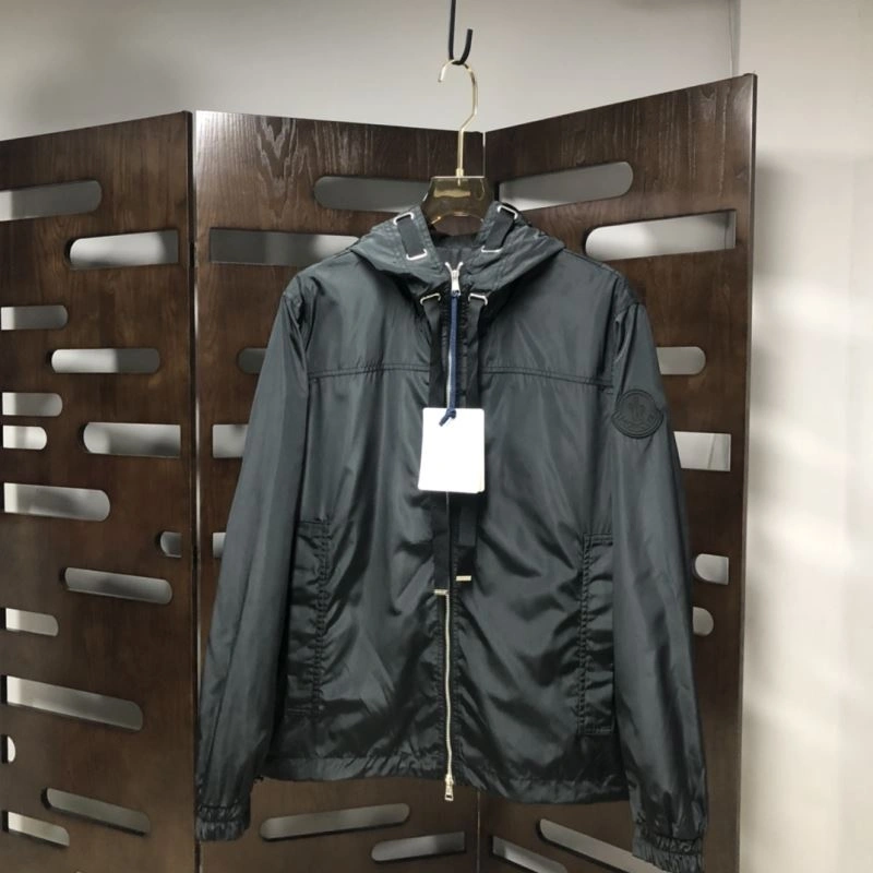 Moncler Outwear TimelessDesign 143534