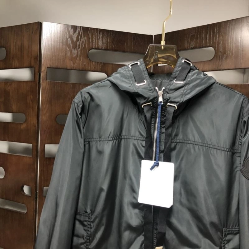 Moncler Outwear TimelessDesign 143534