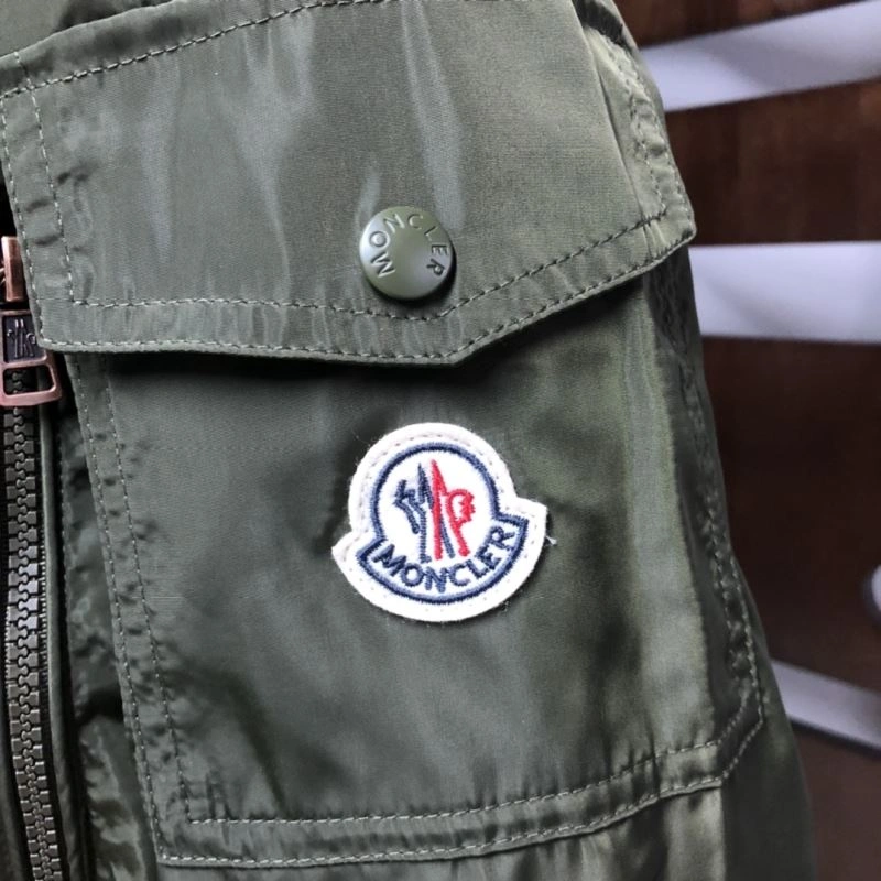 Moncler Outwear HighQuality 143530