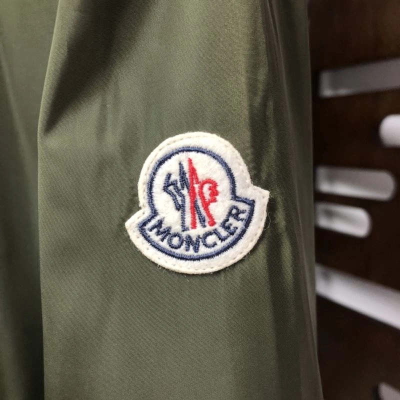 Moncler Outwear HighQuality 143526