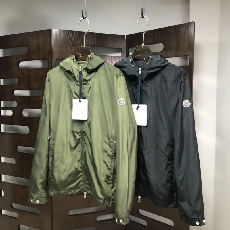 Moncler Outwear Attractive 143522