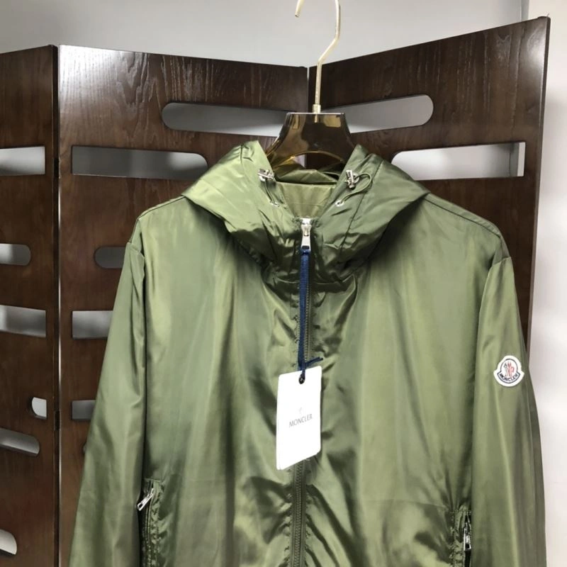Moncler Outwear Attractive 143522