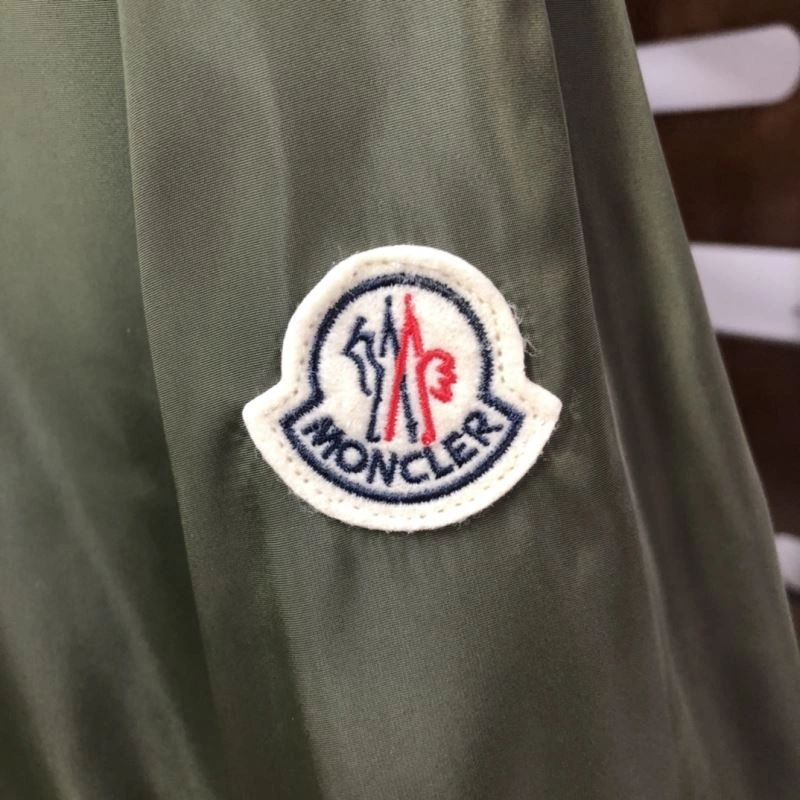 Moncler Outwear Attractive 143522