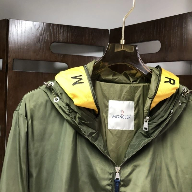 Moncler Outwear Attractive 143522
