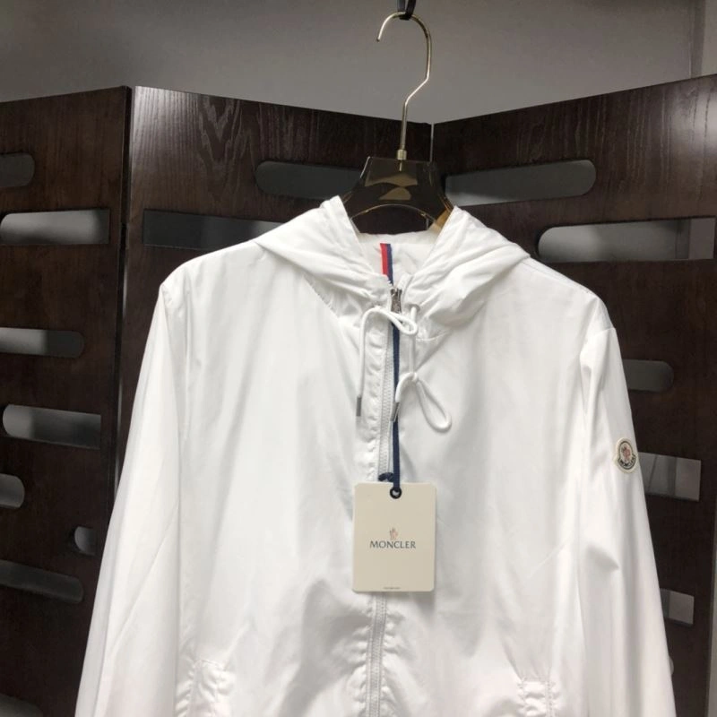 Sophisticated Moncler Outwear 143521