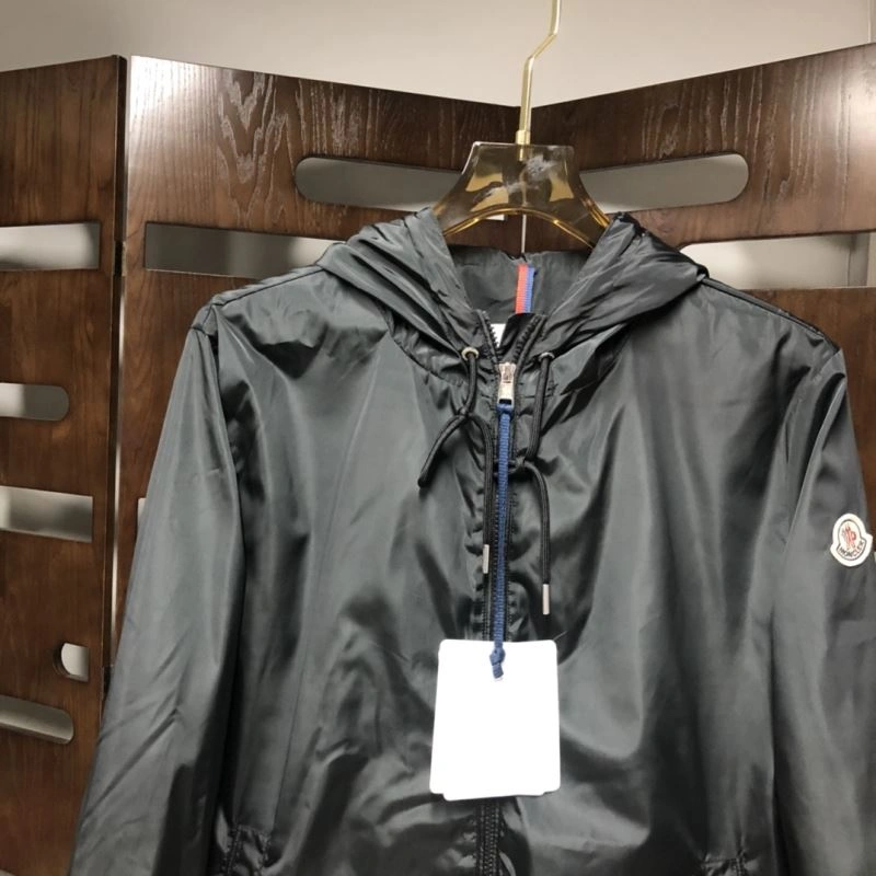 Moncler Outwear EyeCatching 143520