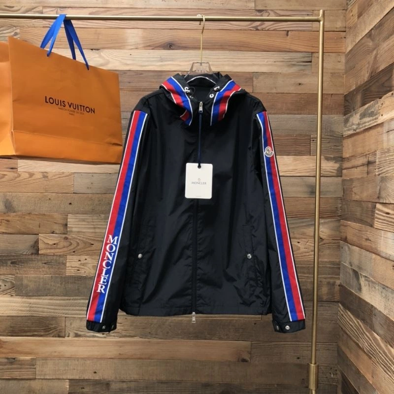 Moncler Outwear Unique 143519