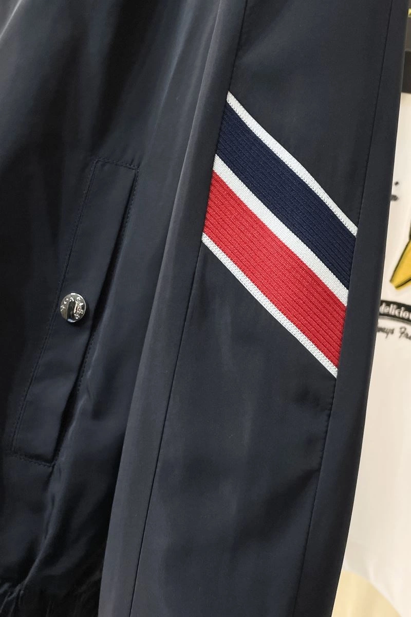 BestValue Moncler Outwear 143510