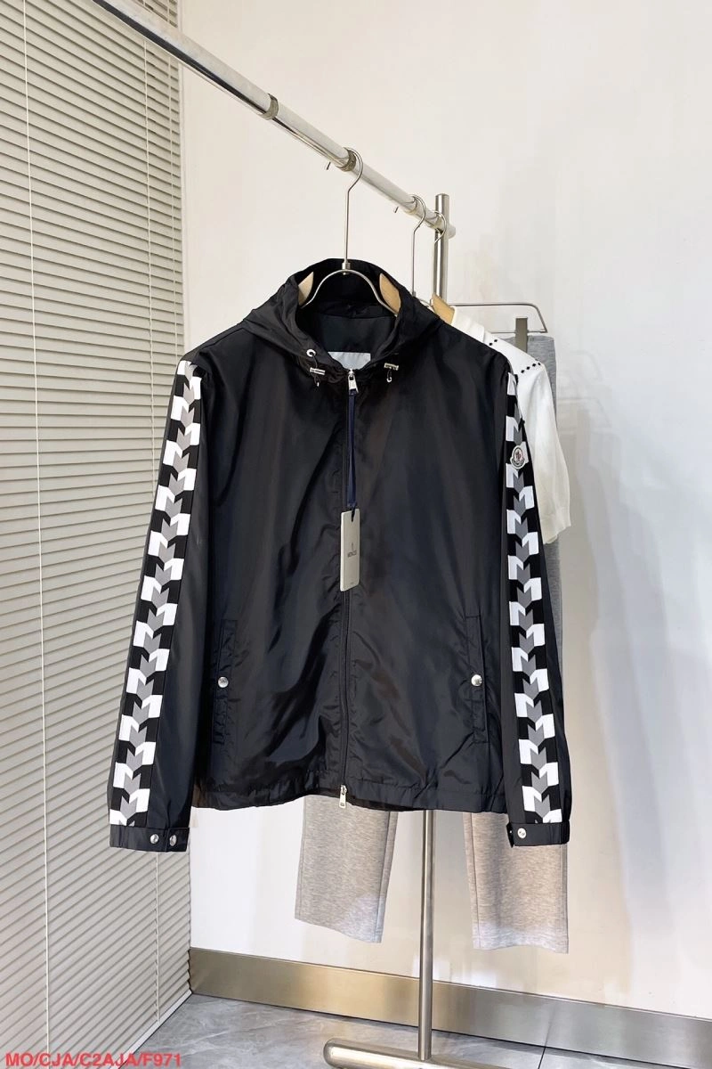 Moncler Outwear Affordable 143514