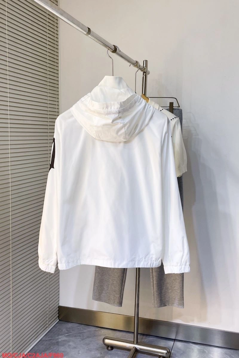 Casual Moncler Outwear 143518
