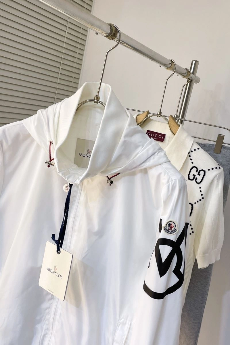 Casual Moncler Outwear 143518