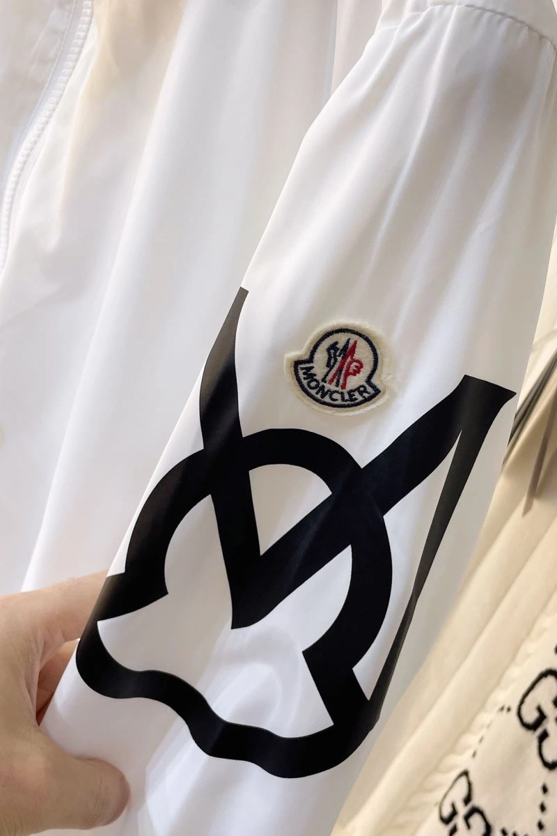 Casual Moncler Outwear 143518
