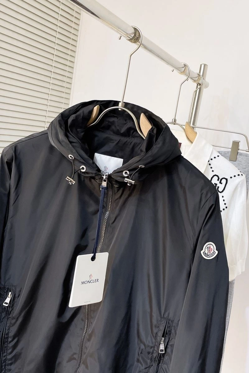 Moncler Outwear Supportive 143515