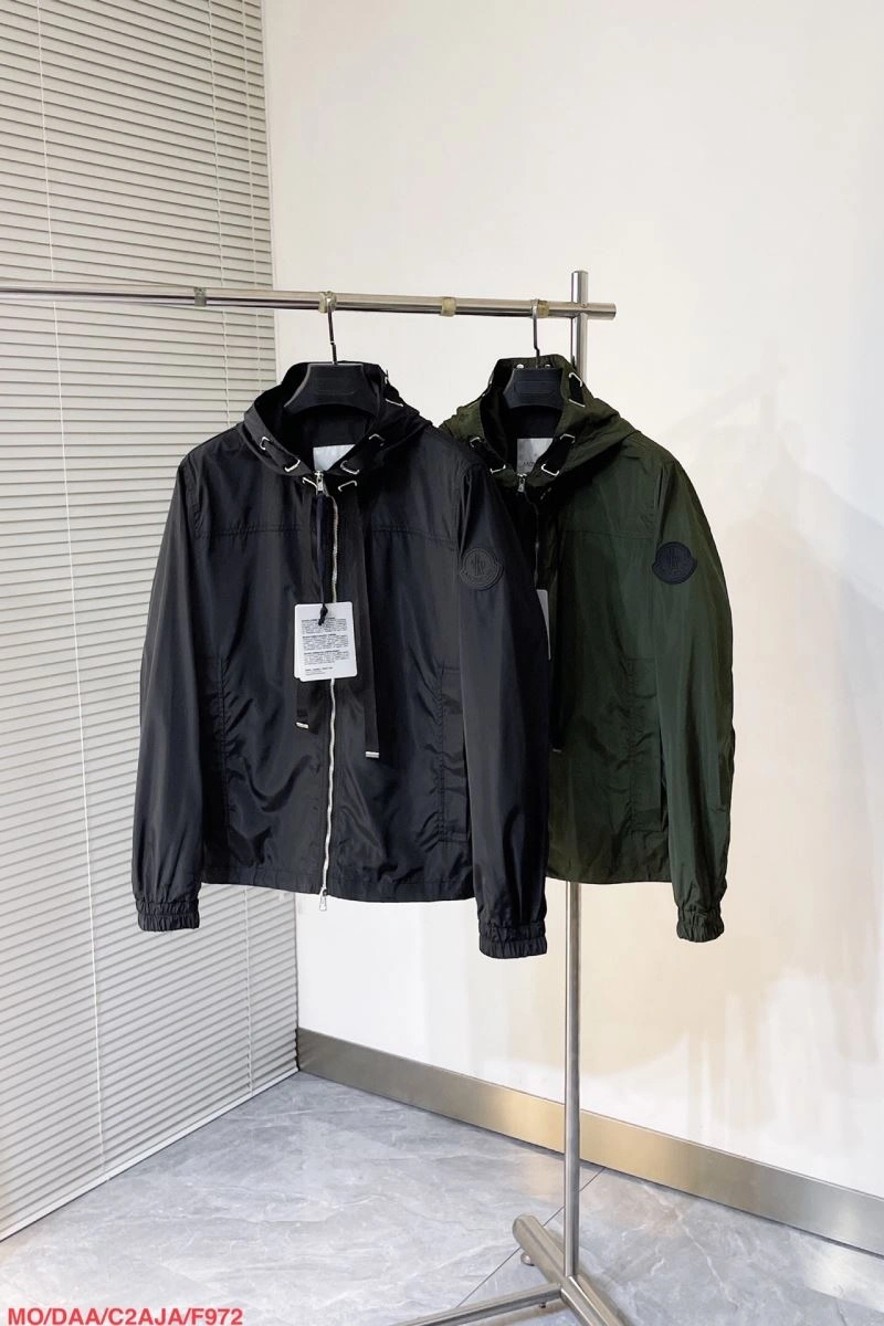 Moncler Outwear WrinkleFree 143512