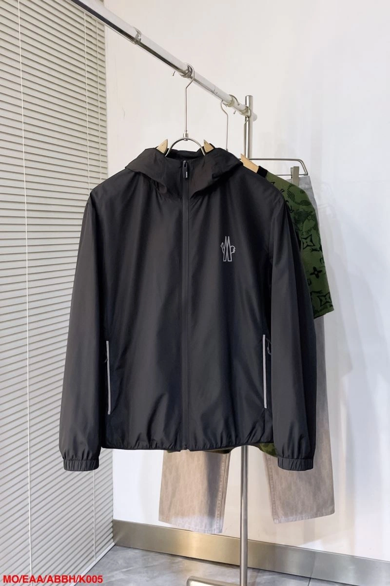 ZipUp Moncler Outwear 143507