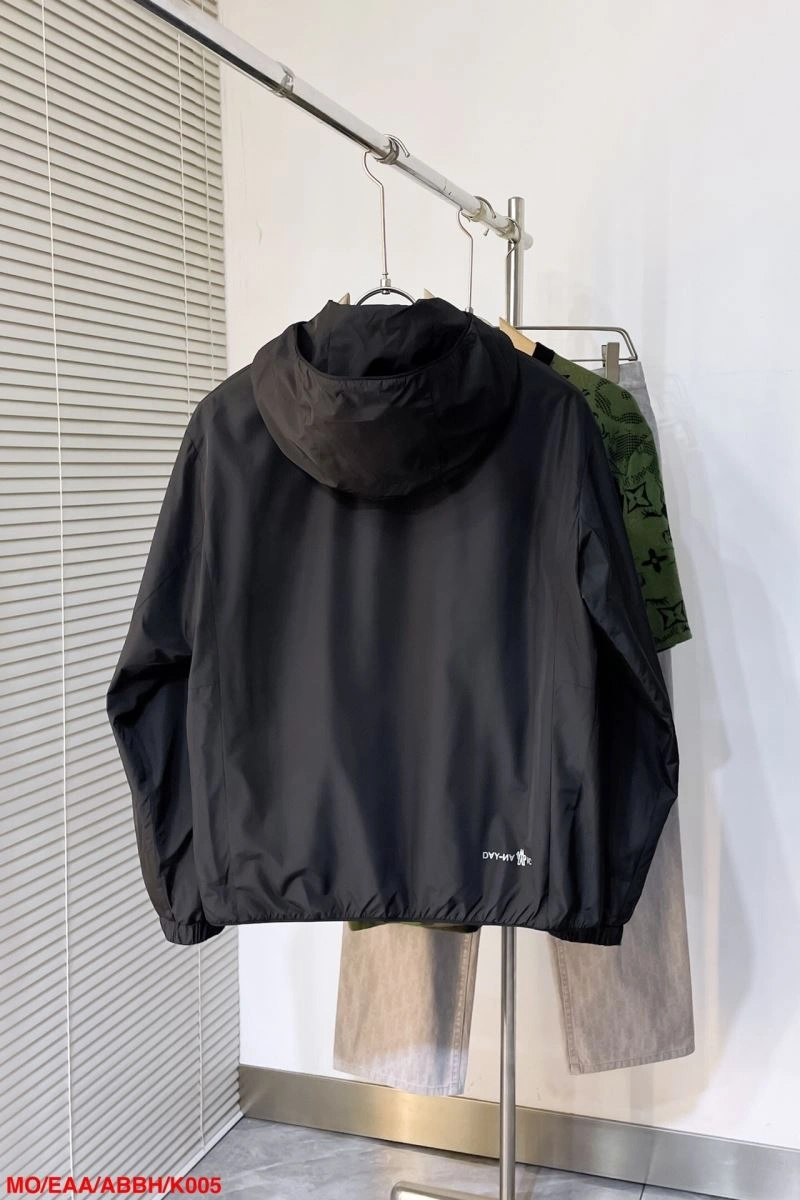 ZipUp Moncler Outwear 143507