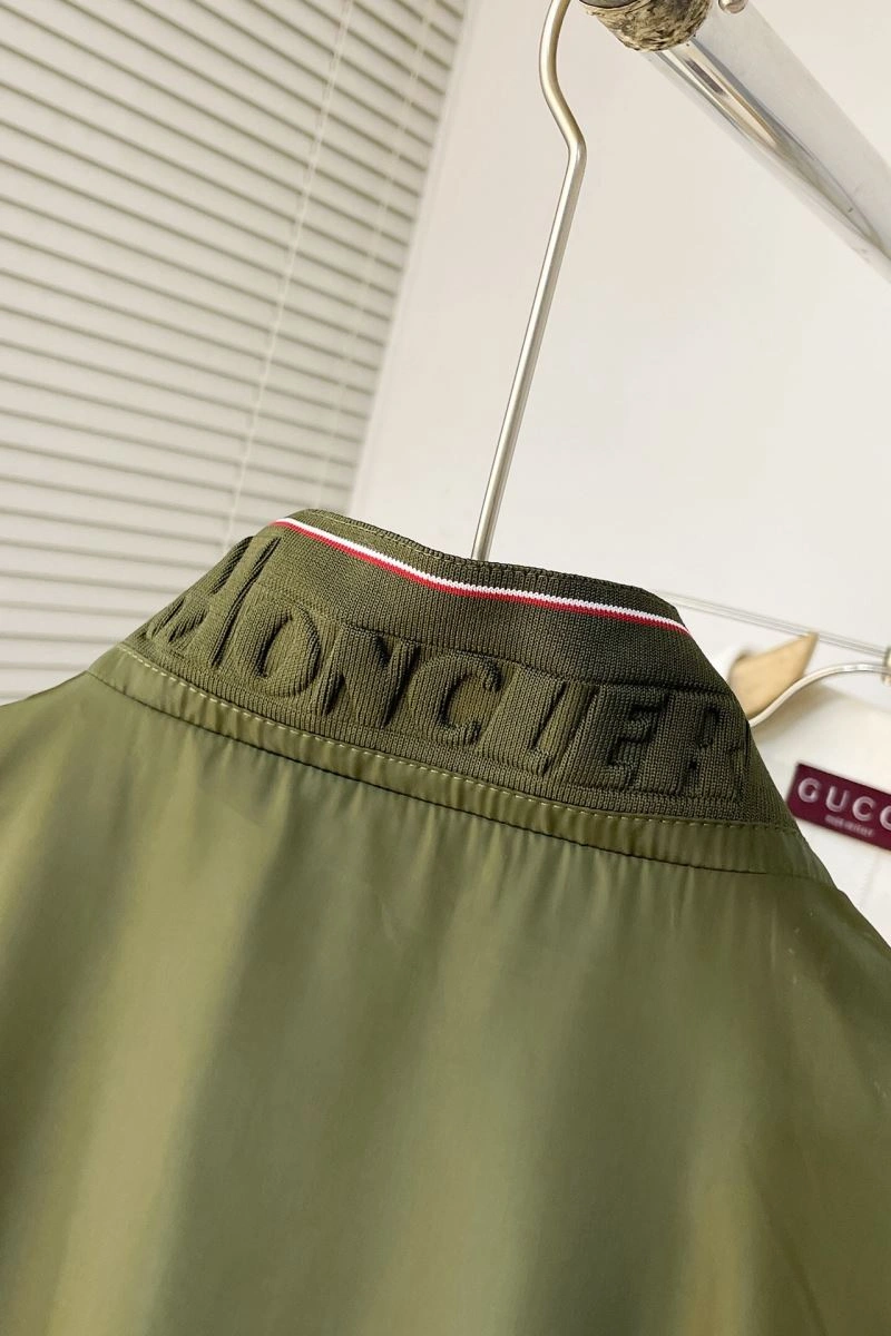 Moncler Outwear BestValue 143506