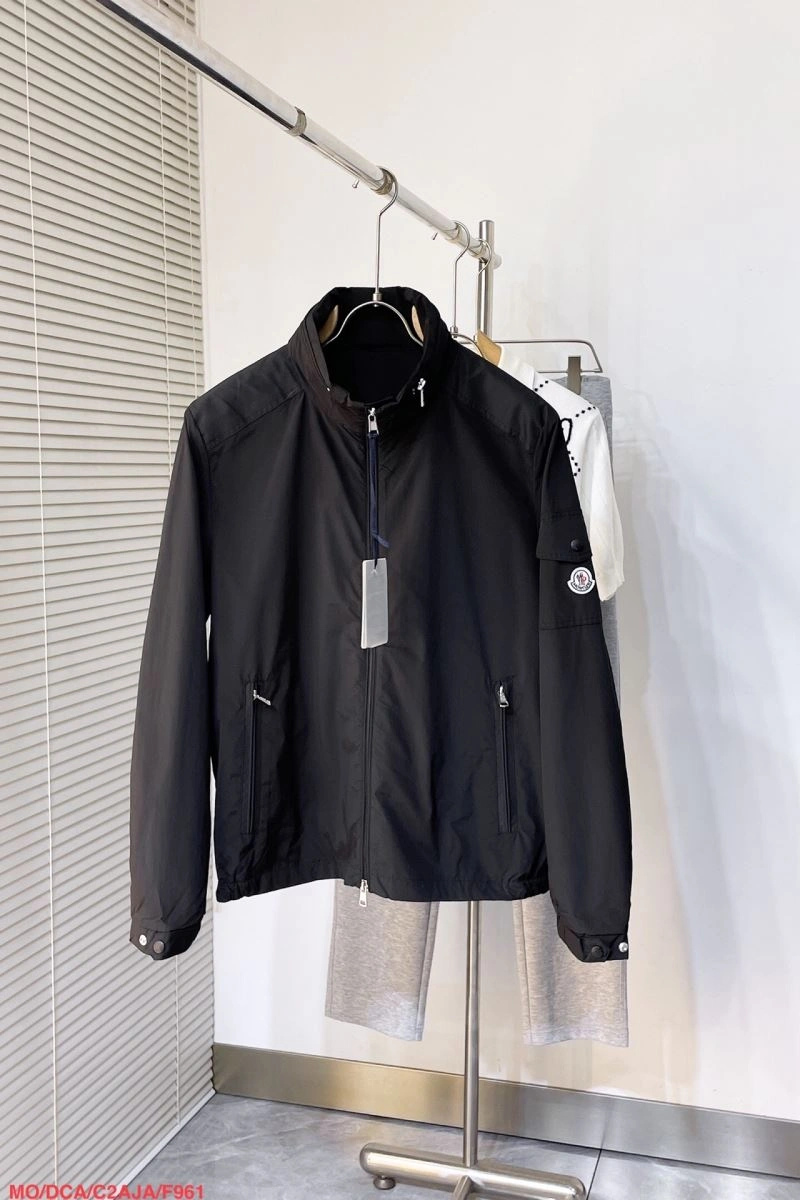 Moncler Outwear Comfortable 143513