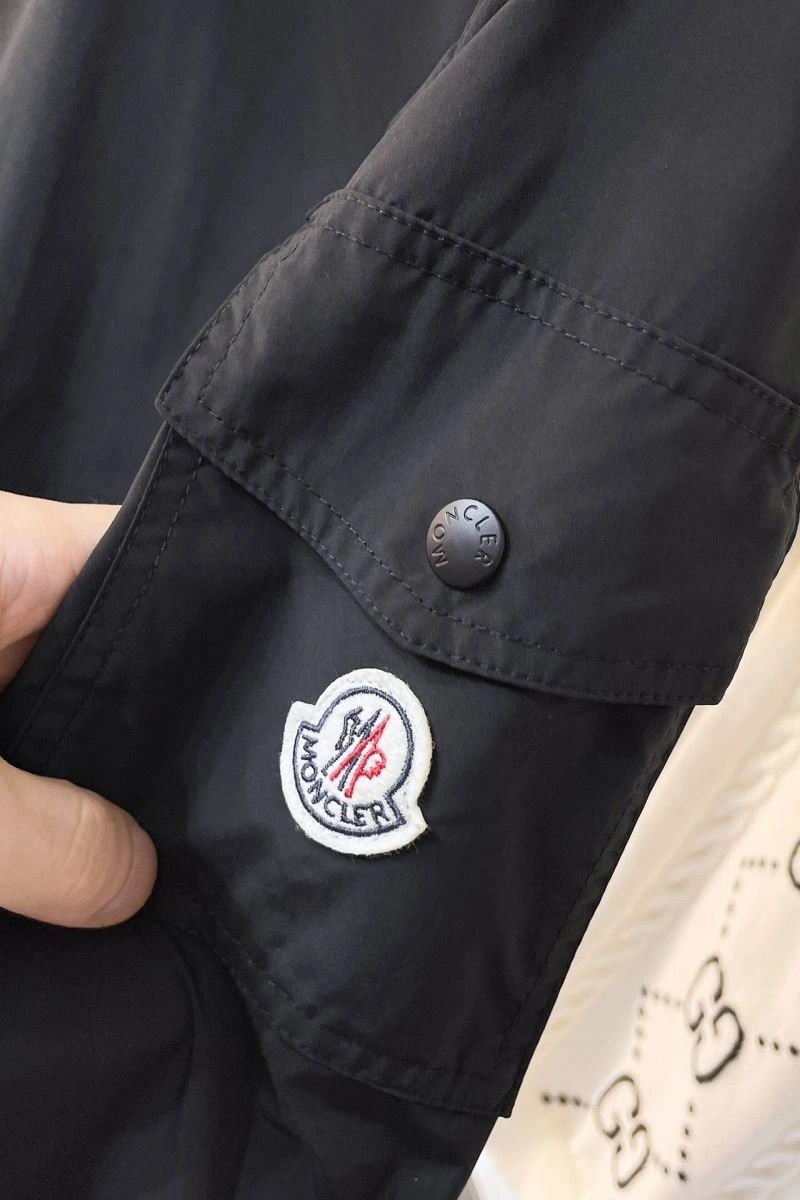 Moncler Outwear Comfortable 143513