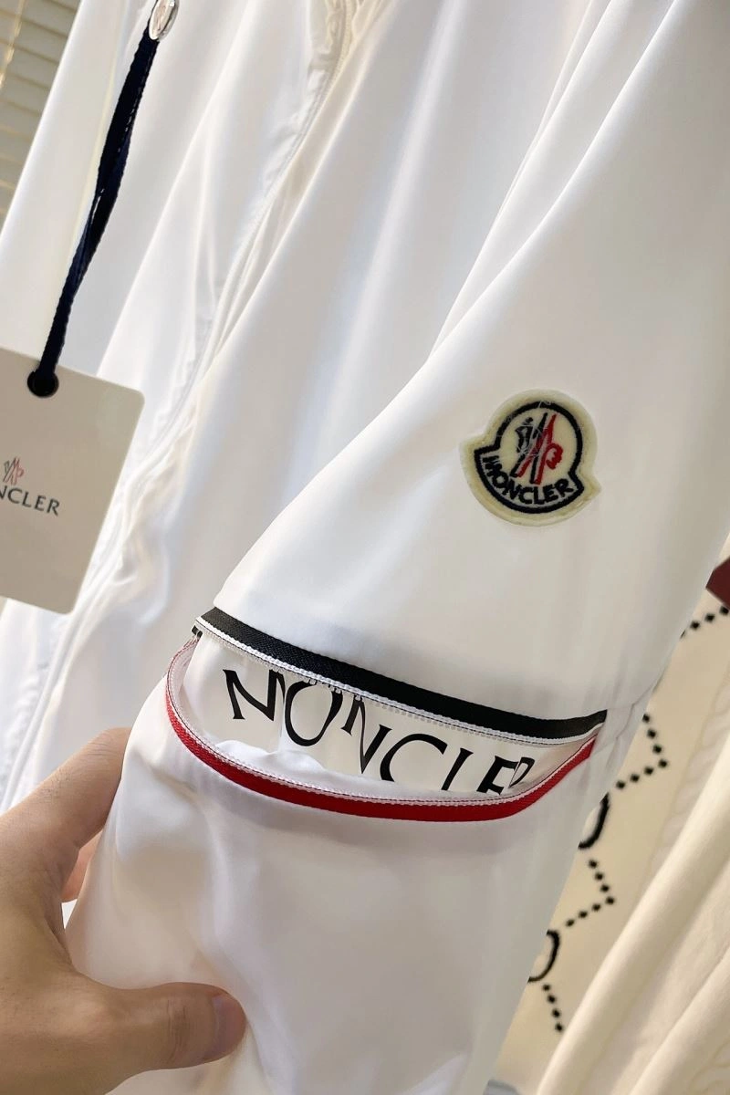 QuickDry Moncler Outwear 143505