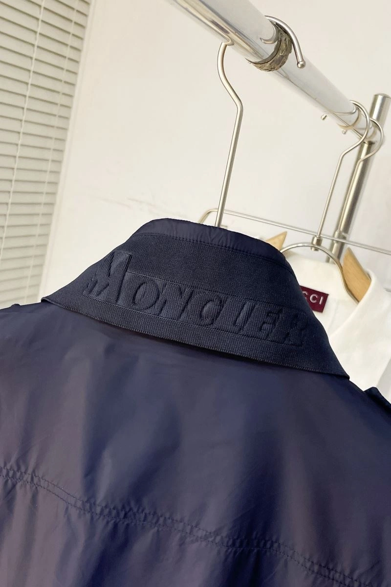Moncler Outwear Breathable 143499
