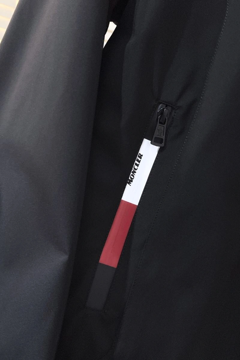 Durable Moncler Outwear 143496
