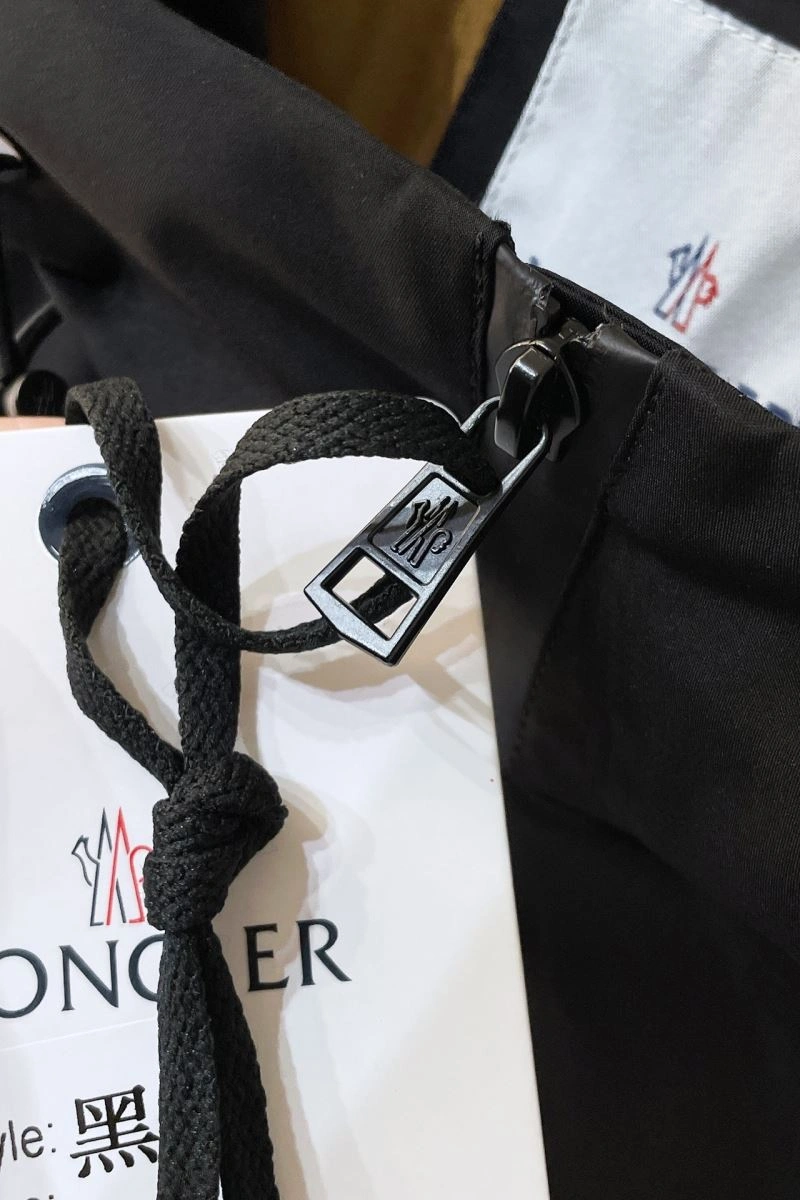 Durable Moncler Outwear 143496