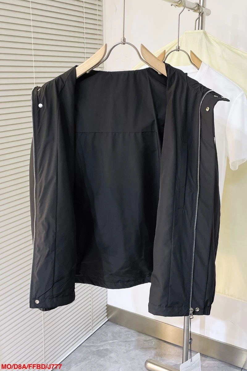 Snug Moncler Outwear 143494