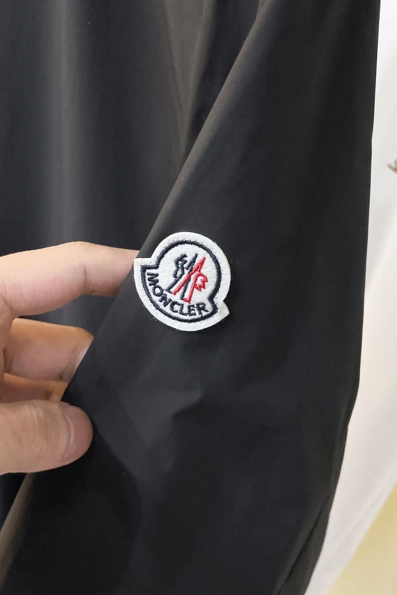Snug Moncler Outwear 143494