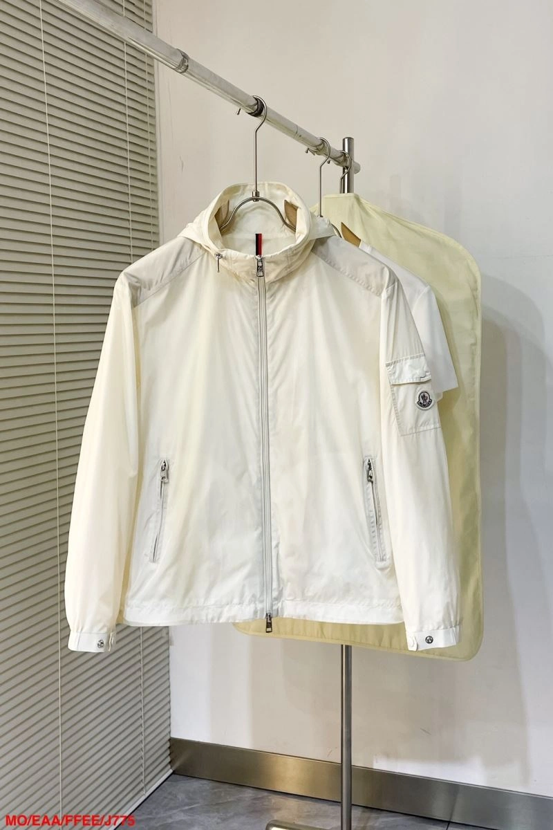 Moncler Outwear Trendsetting 143497