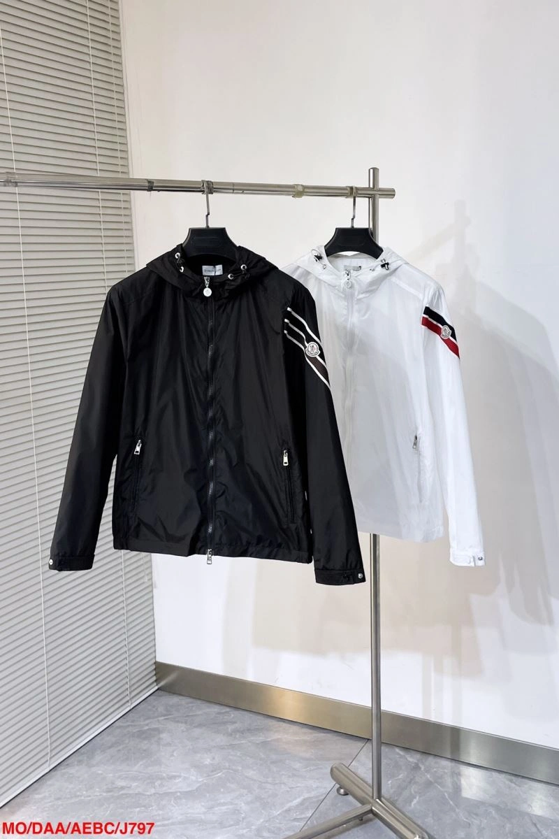 Moncler Outwear GoAnywhere 143502