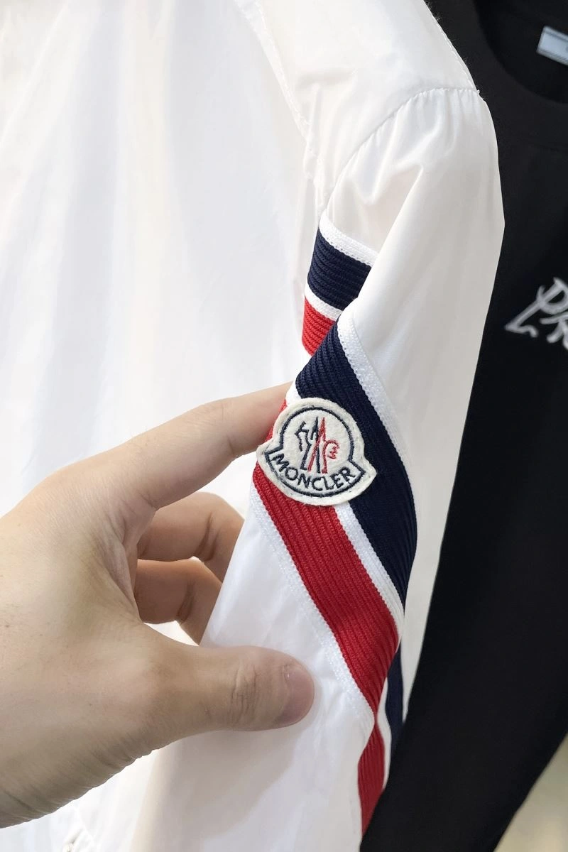 Moncler Outwear GoAnywhere 143502