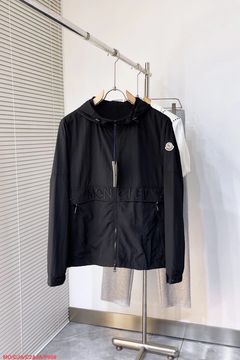Moncler Outwear Durable 143523
