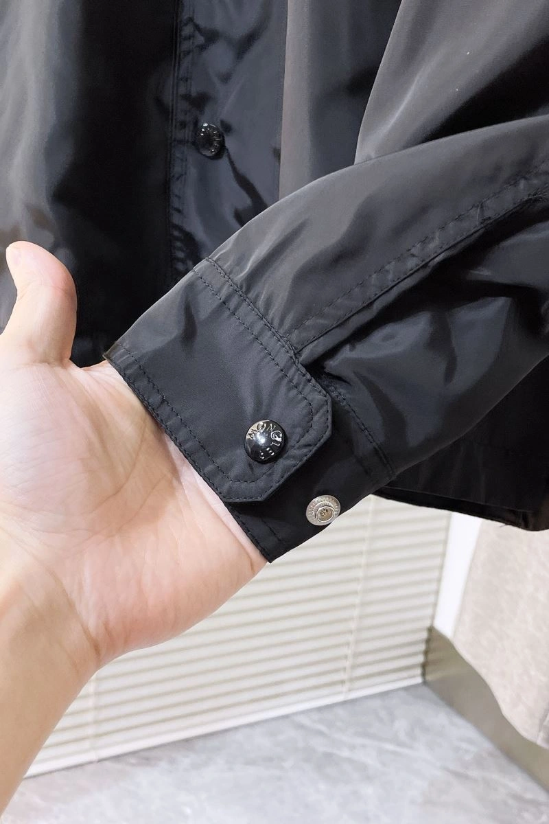 Cozy Moncler Outwear 143485