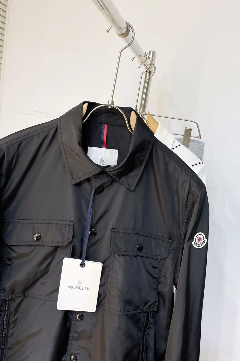Cozy Moncler Outwear 143485