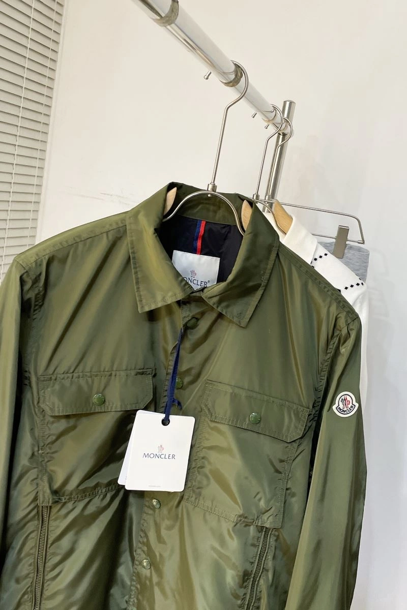 Chic Moncler Outwear 143486