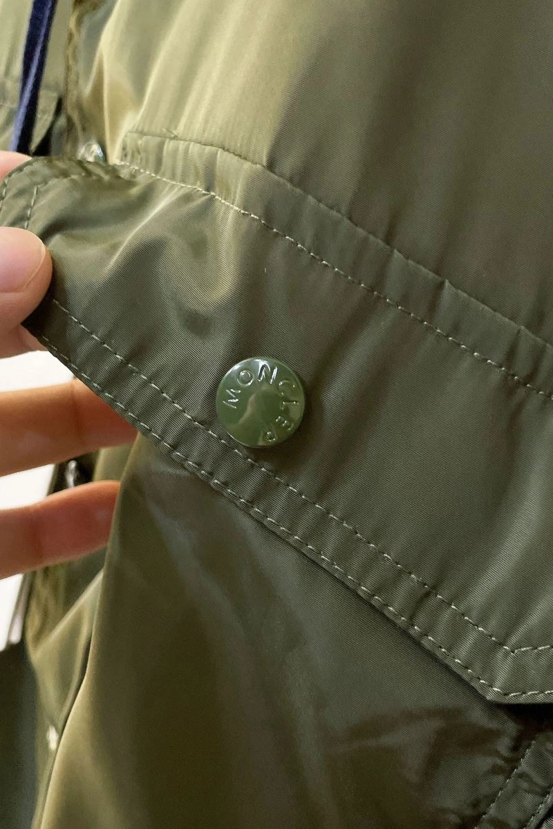 Chic Moncler Outwear 143486