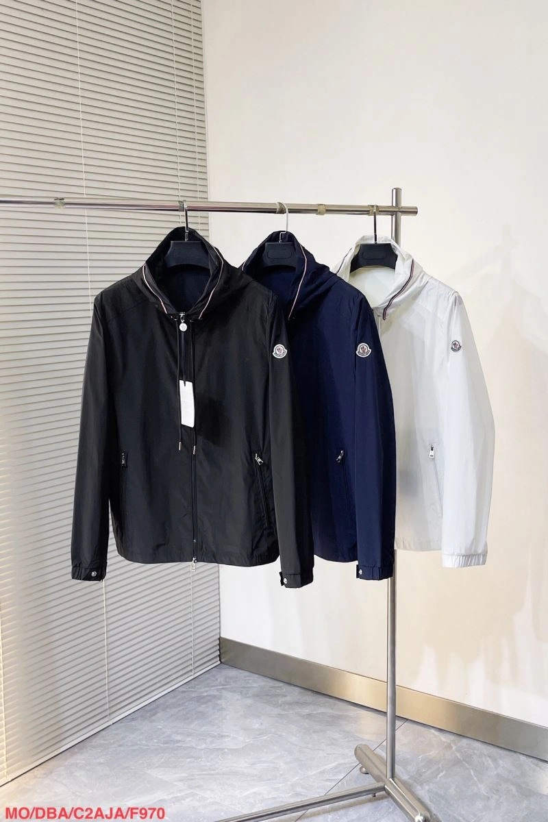 Moncler Outwear Sleek 143483