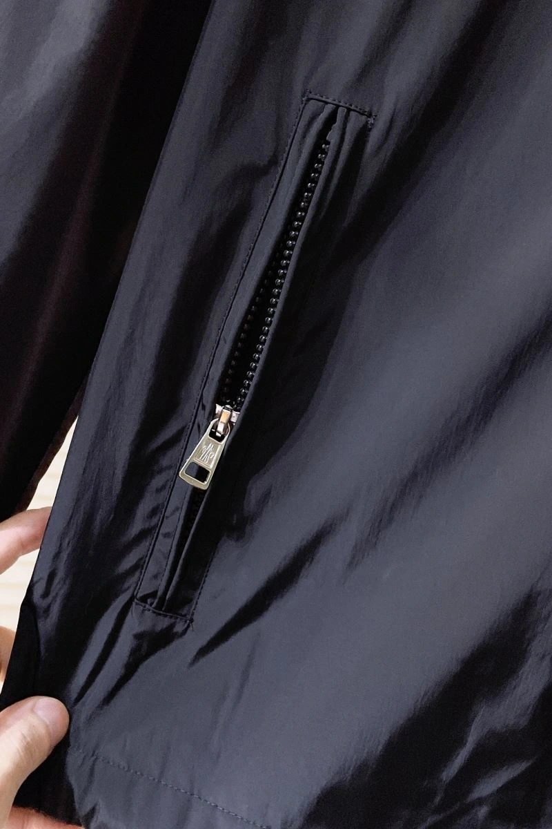 Moncler Outwear Sleek 143483
