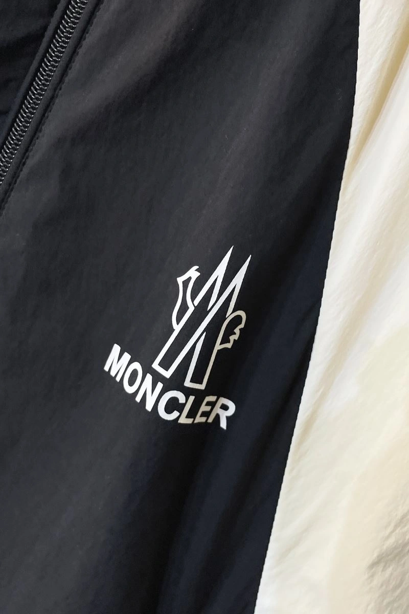 EasyMatch Moncler Outwear 143484