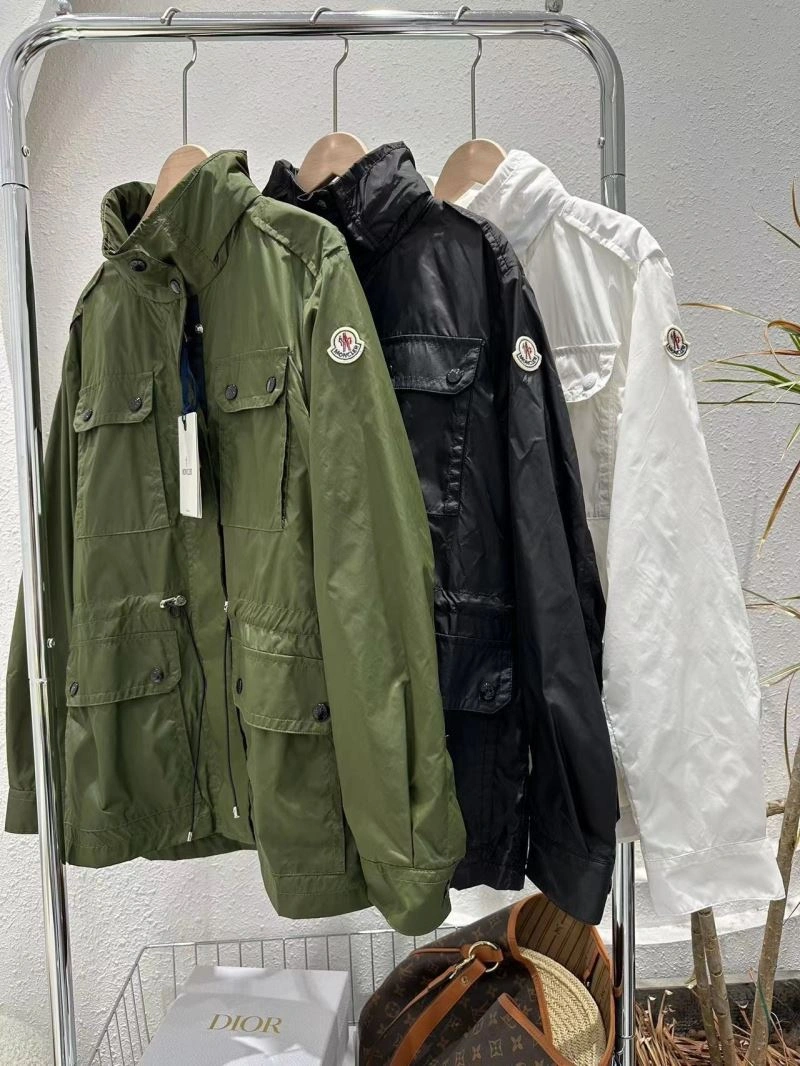 Moncler Outwear ZeroBulk 143480