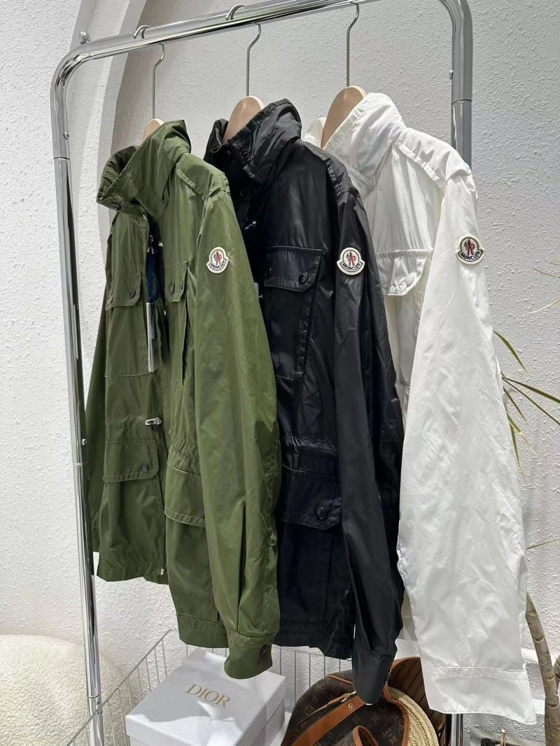 Moncler Outwear ZeroBulk 143480