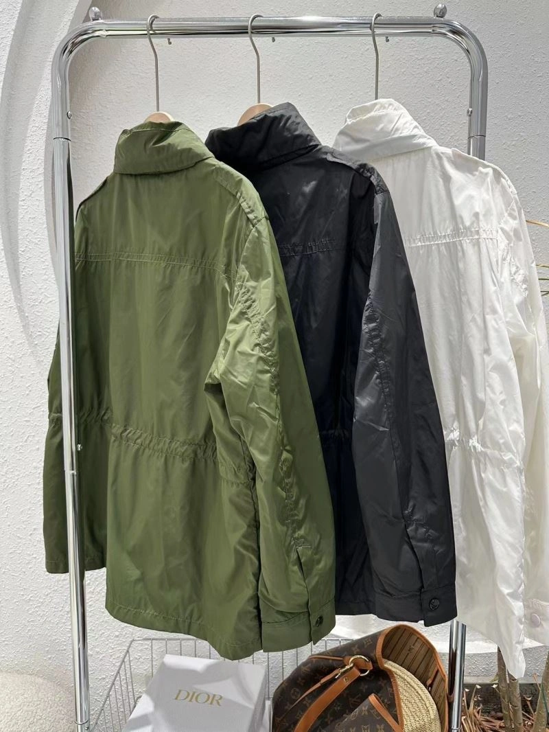 Moncler Outwear ZeroBulk 143480