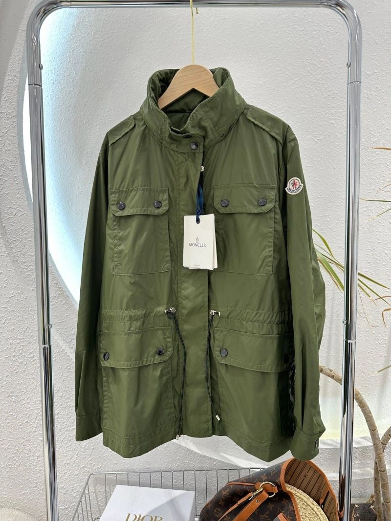 Moncler Outwear ZeroBulk 143480