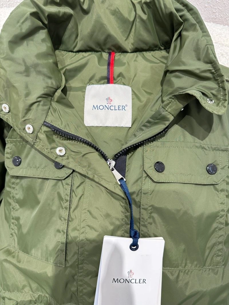 Moncler Outwear ZeroBulk 143480
