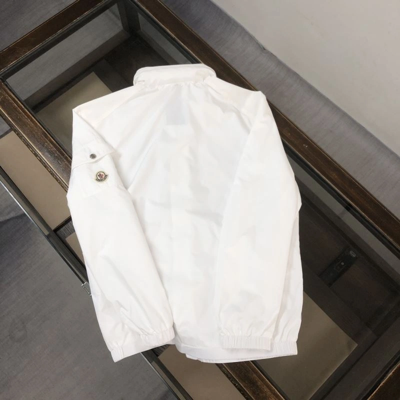 Moncler Outwear Sophisticated 143473