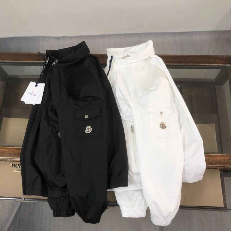 Moncler Outwear DailyWear 143463