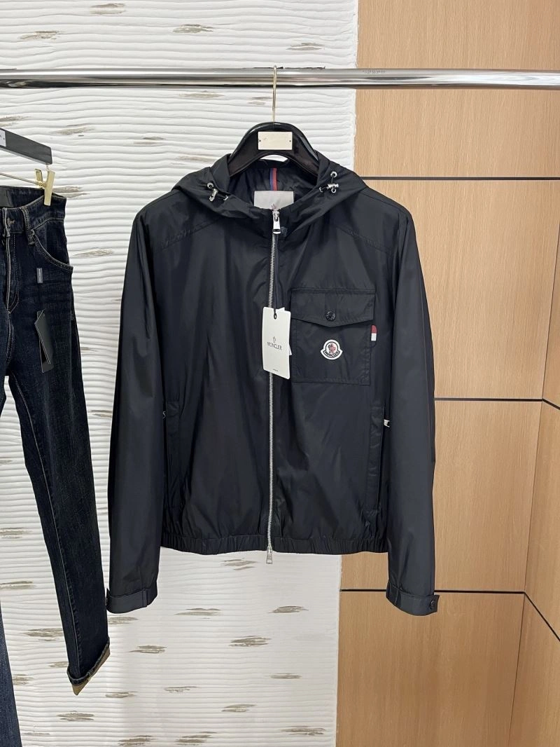 Moncler Outwear Comfortable 143456